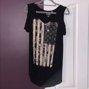 Guess cold shoulder top